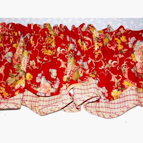 COPY - AMERICAN LIVING FLORAL VALANCE ROSES - Picture 3 of 4